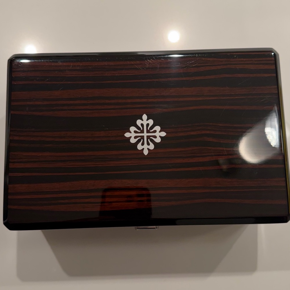 Patek Philippe Cream Box with Silver Logo